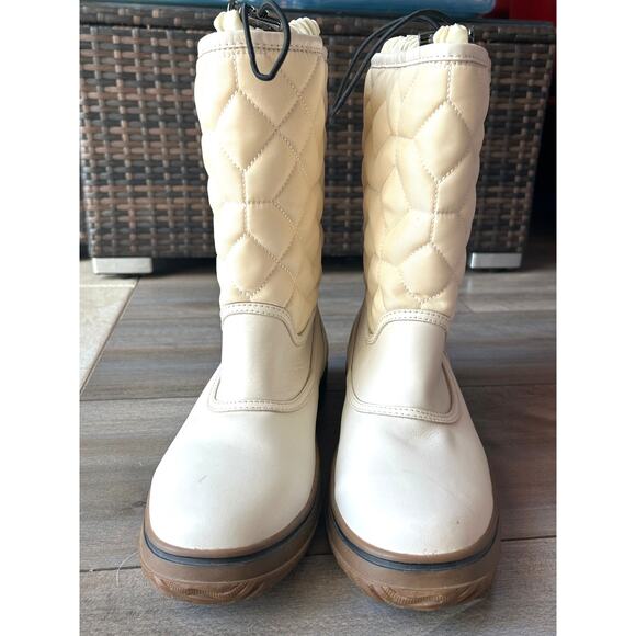 Coach Winter White Sparrow Quilted Waterproof Winter Snow Boots Womens 9.5 - Picture 4 of 14